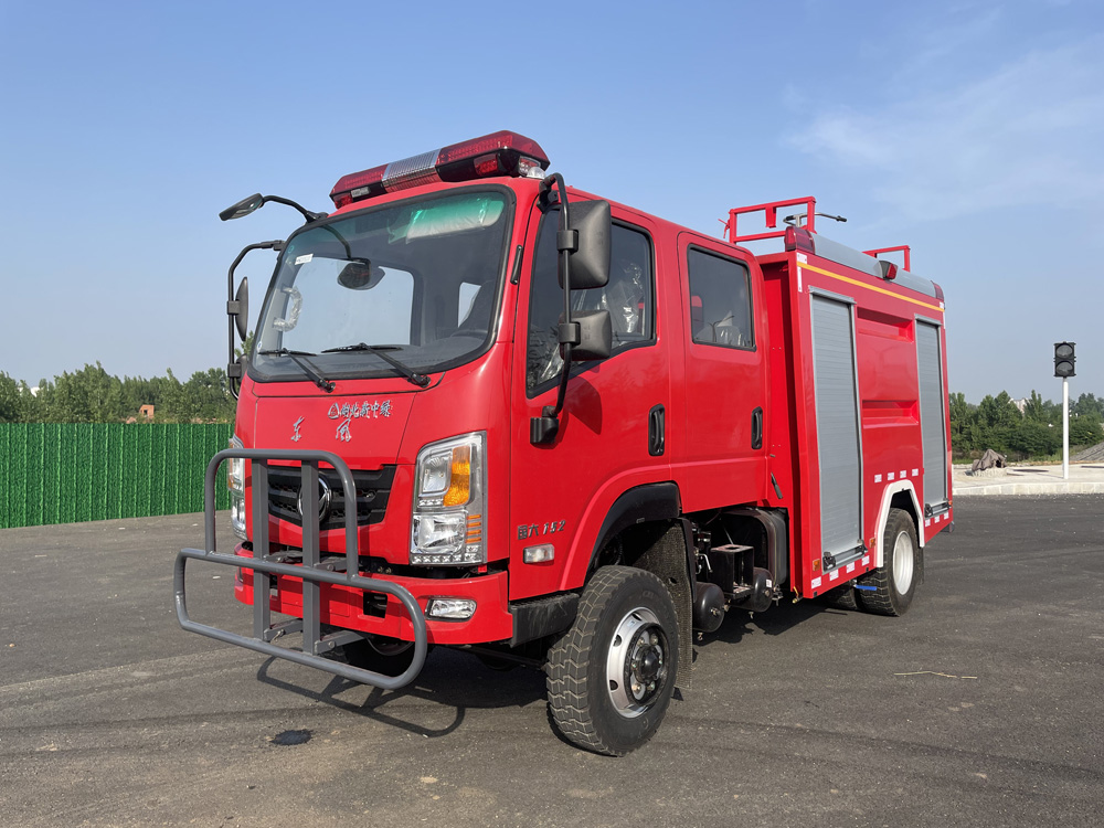 東風(fēng)4.2噸四驅(qū)水罐消防車